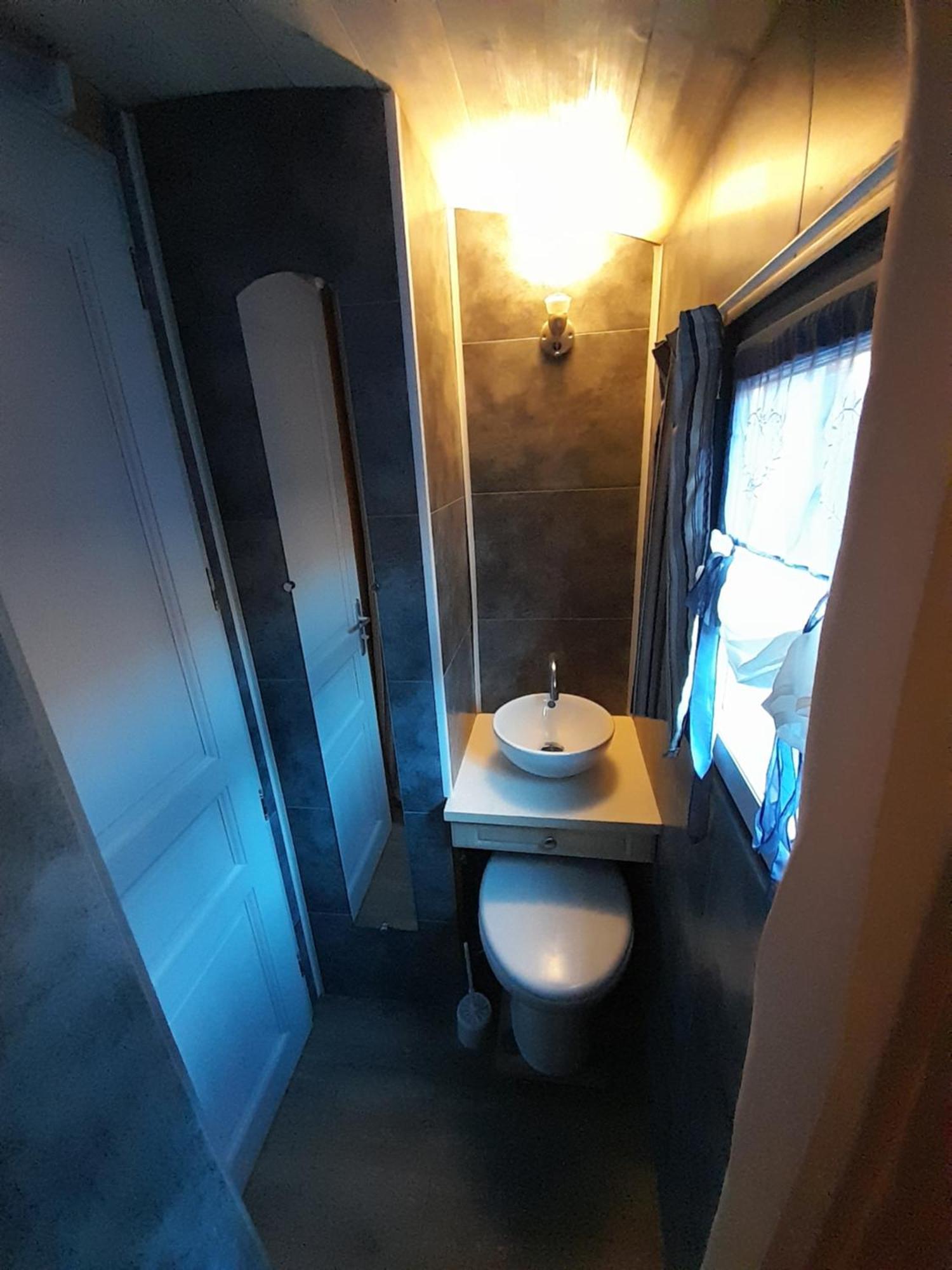 Location Type Gite, Chambre D'Hote, Meuble De Tourisme Dans Joli Petit Chalet Typique Et Ou Jolie Roulotte Type Boheme Waldighoffen Zewnętrze zdjęcie
