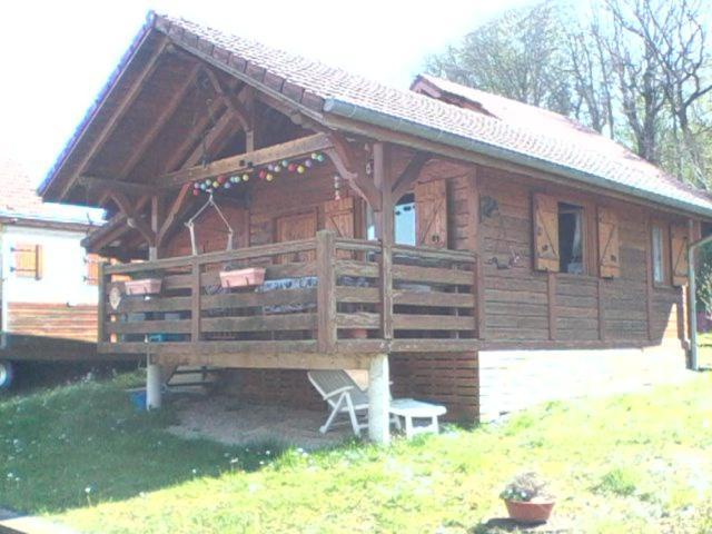 Location Type Gite, Chambre D'Hote, Meuble De Tourisme Dans Joli Petit Chalet Typique Et Ou Jolie Roulotte Type Boheme Waldighoffen Zewnętrze zdjęcie