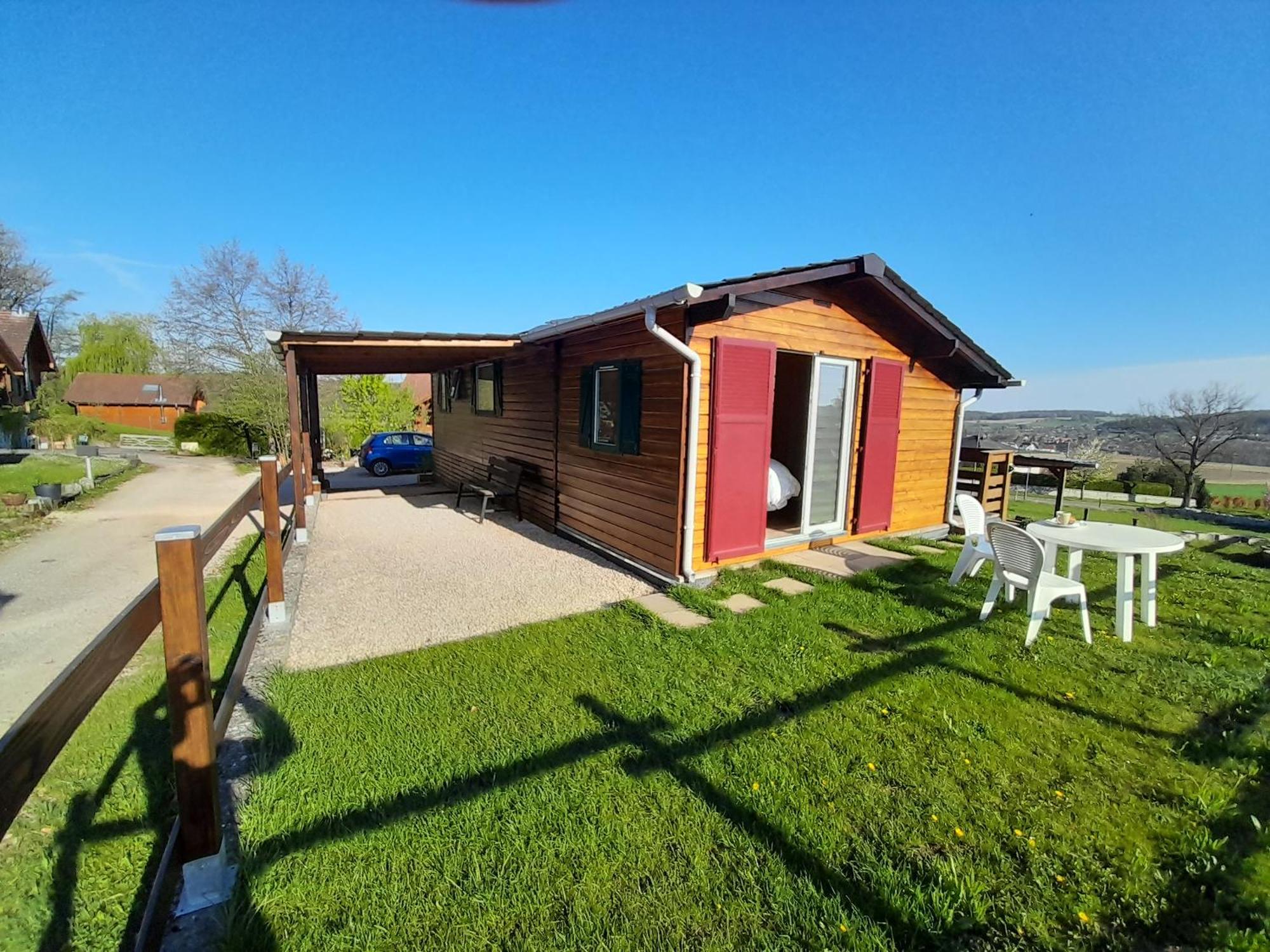 Location Type Gite, Chambre D'Hote, Meuble De Tourisme Dans Joli Petit Chalet Typique Et Ou Jolie Roulotte Type Boheme Waldighoffen Zewnętrze zdjęcie